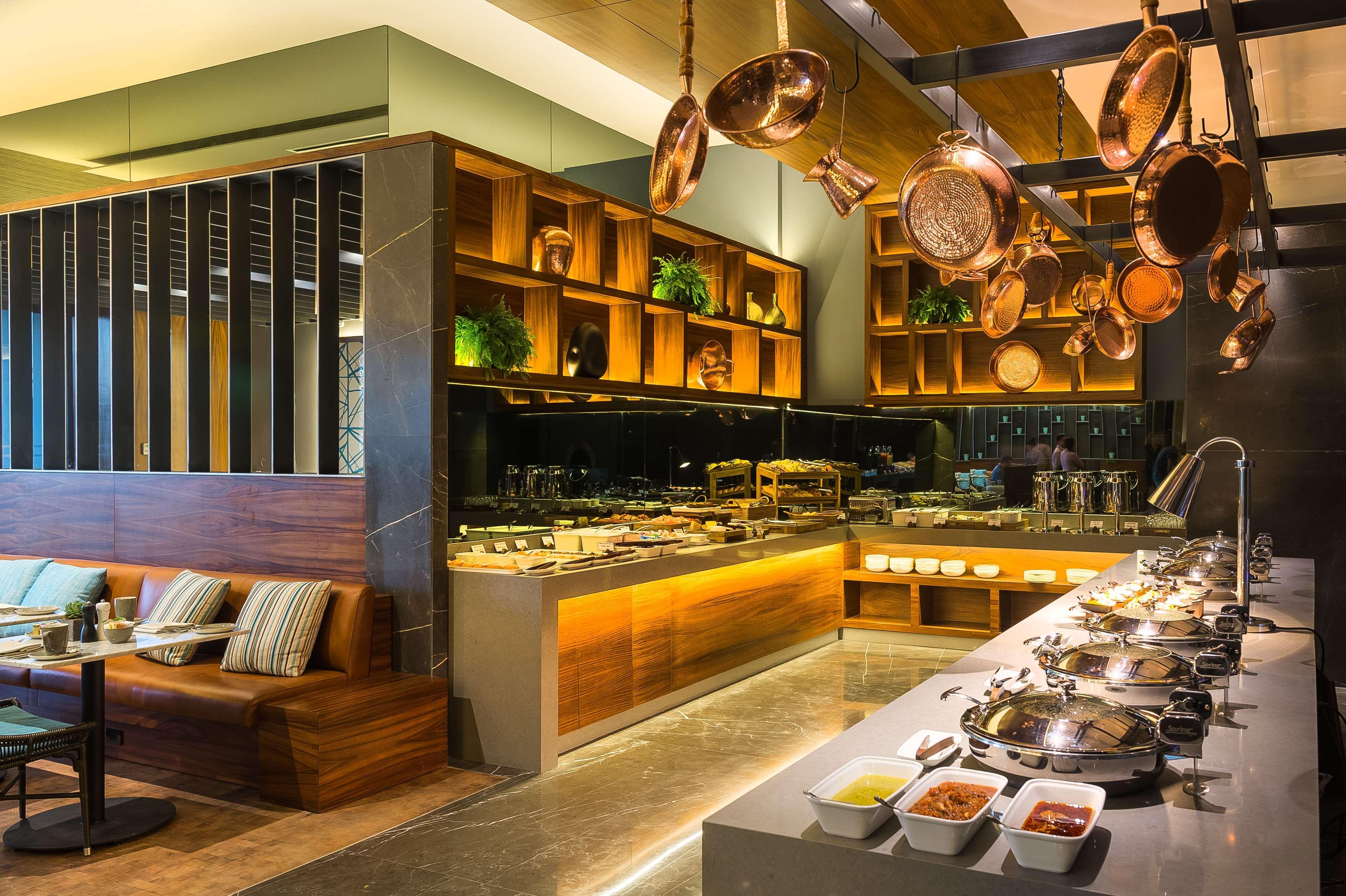Hyatt Regency Andares Guadalajara Hotel Zapopan Exterior photo The buffet at the restaurant